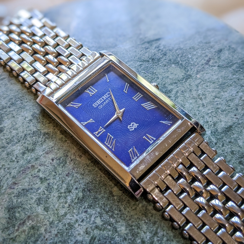 Vintage Seiko Tank Watch - Silver w/ Blue Face
